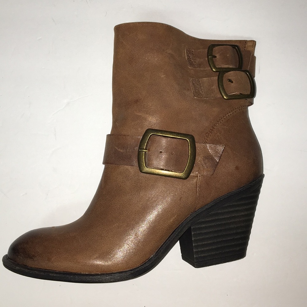NWOT Lucky Brand Ankle Boots - Picture 2 of 4